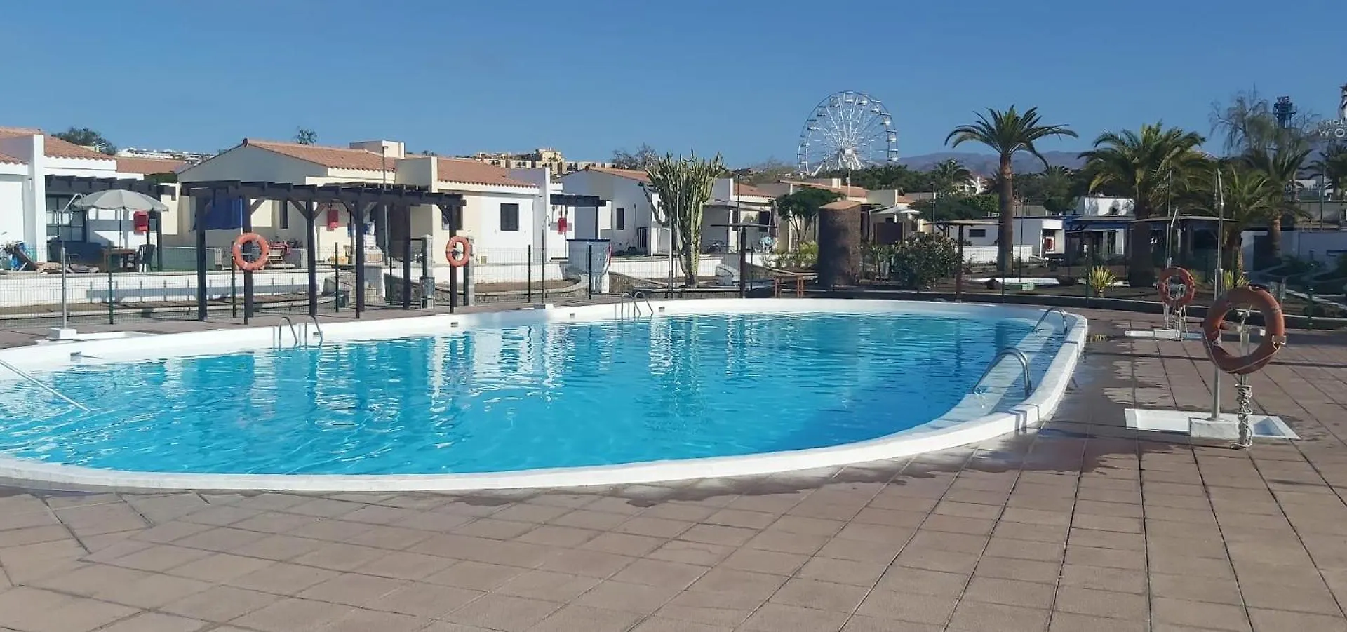 Bungalow Con Terraza San Bartolomé